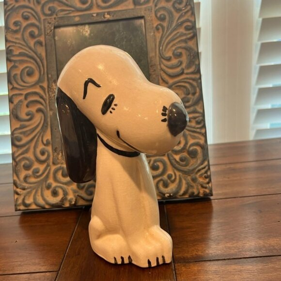 Vintage/ Collectible ceramic glass SNOOPY figurine - Picture 1 of 5